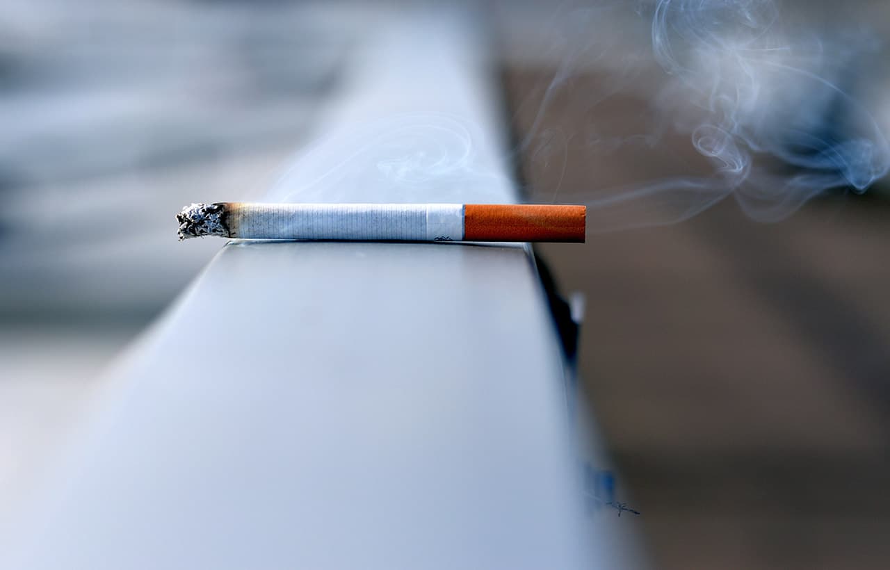 Uso de cigarros pode causar doença que leva à amputação de membros (1)